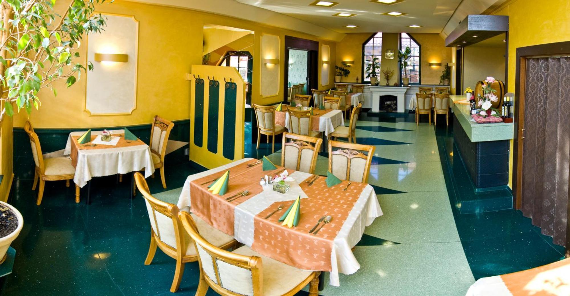 Hotel Relax U Drsu Tábor Buitenkant foto